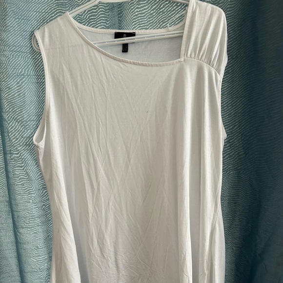 MARBLE white dressy muscle top - XL- new or like new - Picture 9 of 9
